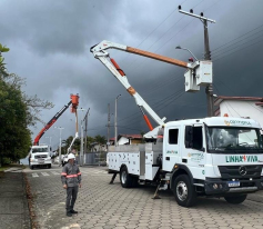 Novos transformadores são instalados no bairro Planalto, em Içara